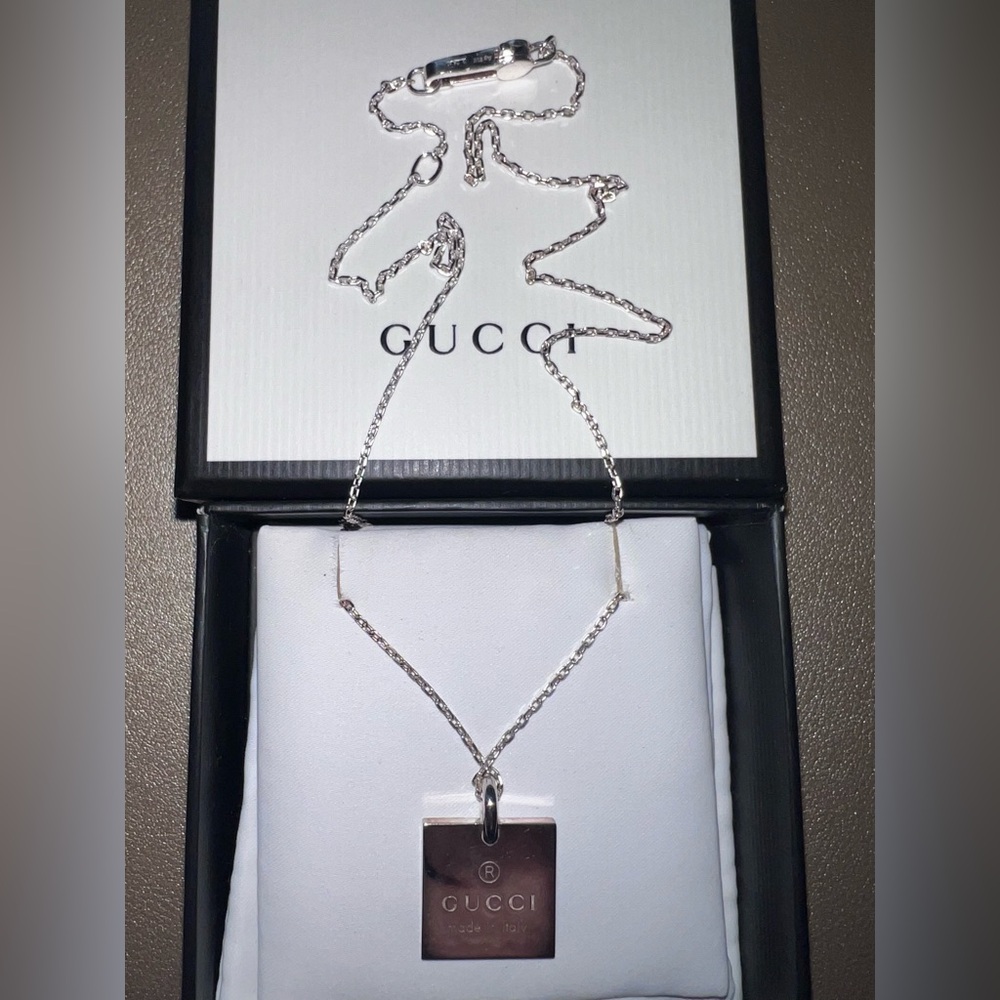 Brand new with tags Gucci sterling silver necklace